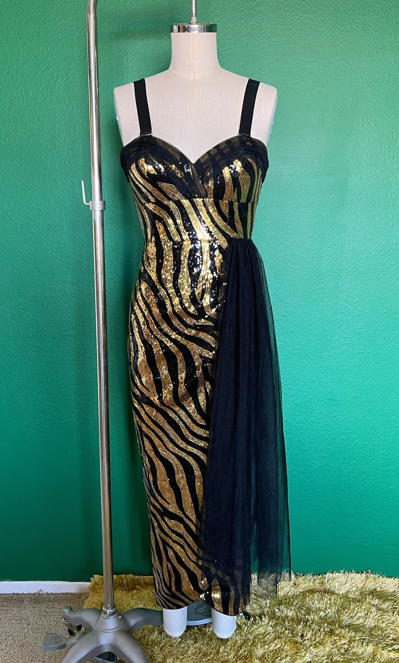 The Girl of my Dreams Sequin Dress (2 Colorways)