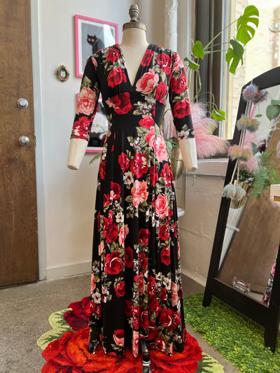 Raquel Maxi Dress in Red Rose Print