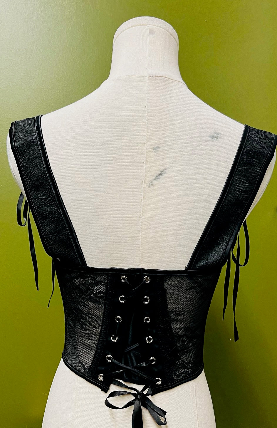 The Lydia FLORAL LACE Waist Cinching Corset