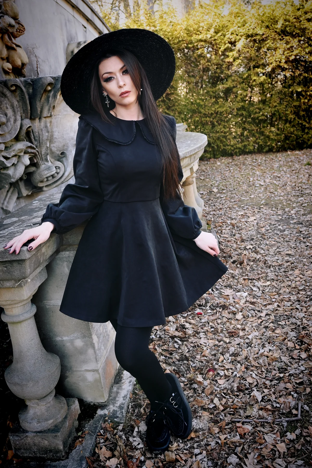 Dazzling Dresses – Daisy Jones' Locker