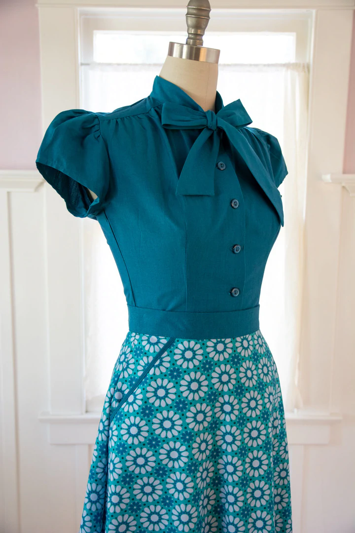 Happy Daisy Alina Skirt in Blue